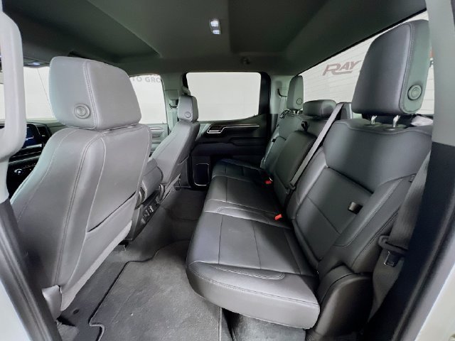 Used 2026 GMC Sierra 1500 SLT AWD/4WD image 24
