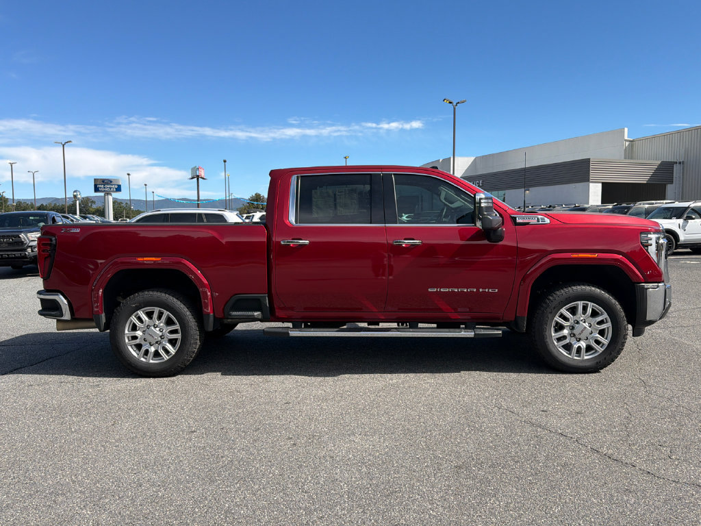Used 2024 GMC Sierra 2500 SLT w/ SLT Premium Package AWD/4WD image 8