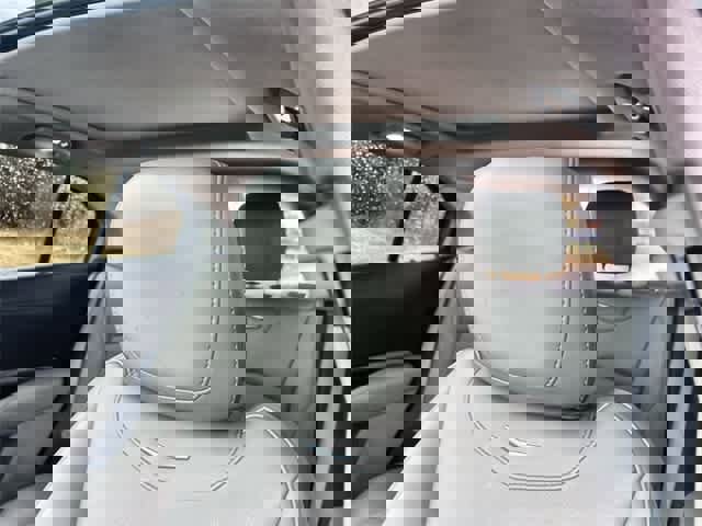 Used 2023 Cadillac XT4 Luxury w/ Cold Weather Package image 25