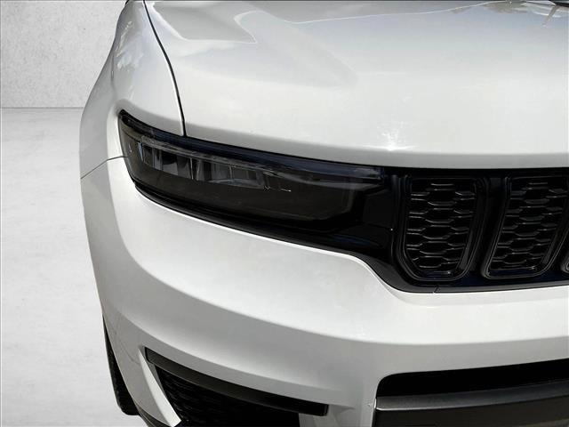 Used 2022 Jeep Grand Cherokee L Laredo RWD image 29