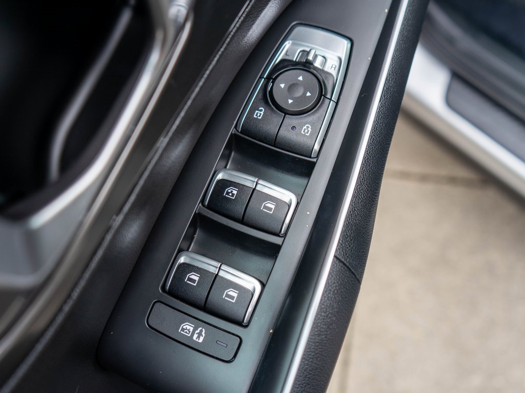 Certified 2023 Kia Sorento EX image 17