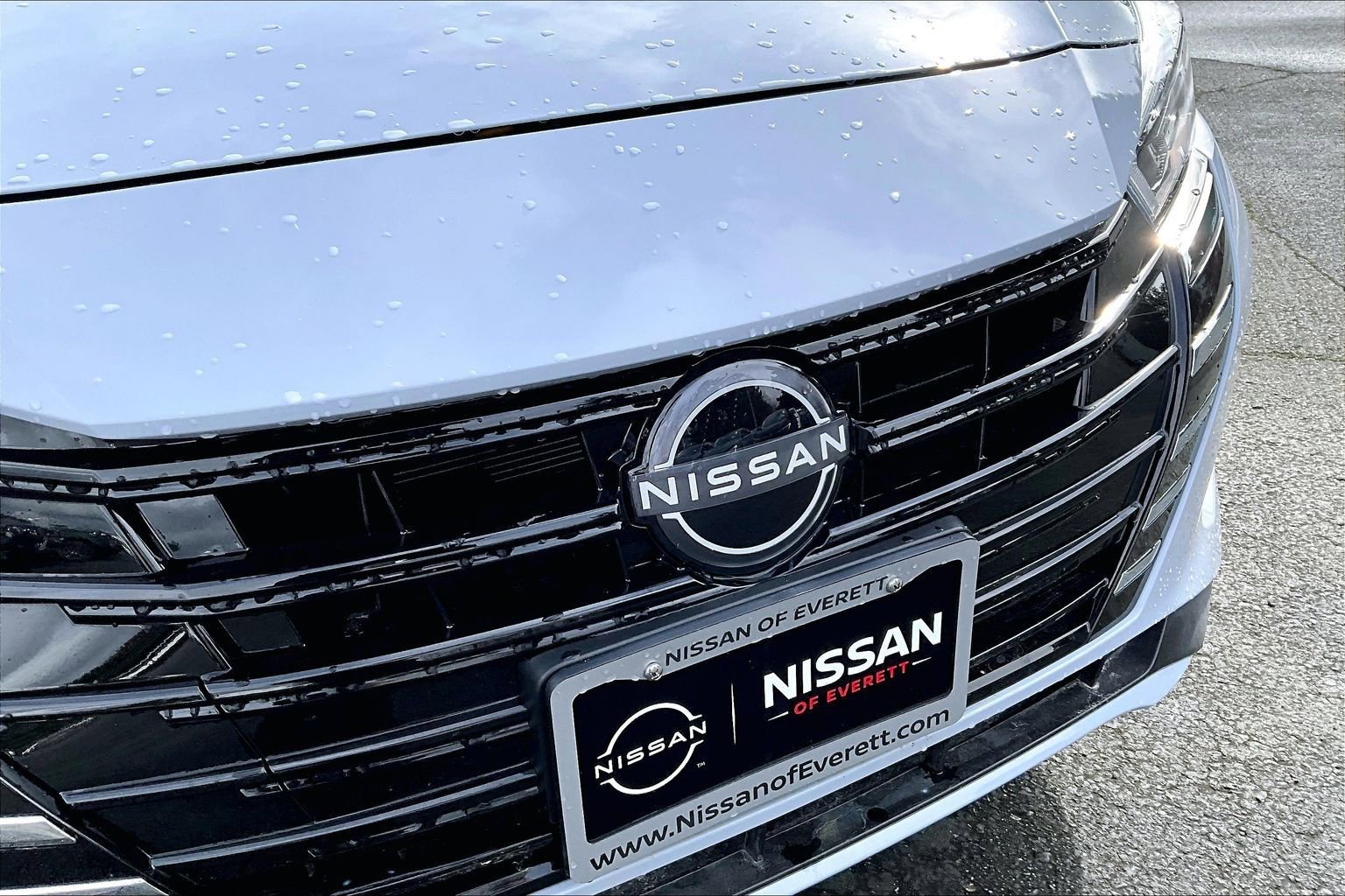 Used 2025 Nissan Versa SV w/ Trunk Package image 19