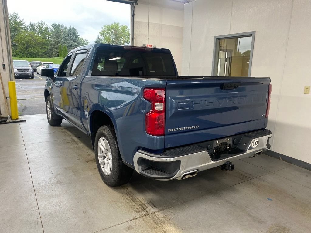 Used 2024 Chevrolet Silverado 1500 LT AWD/4WD image 3