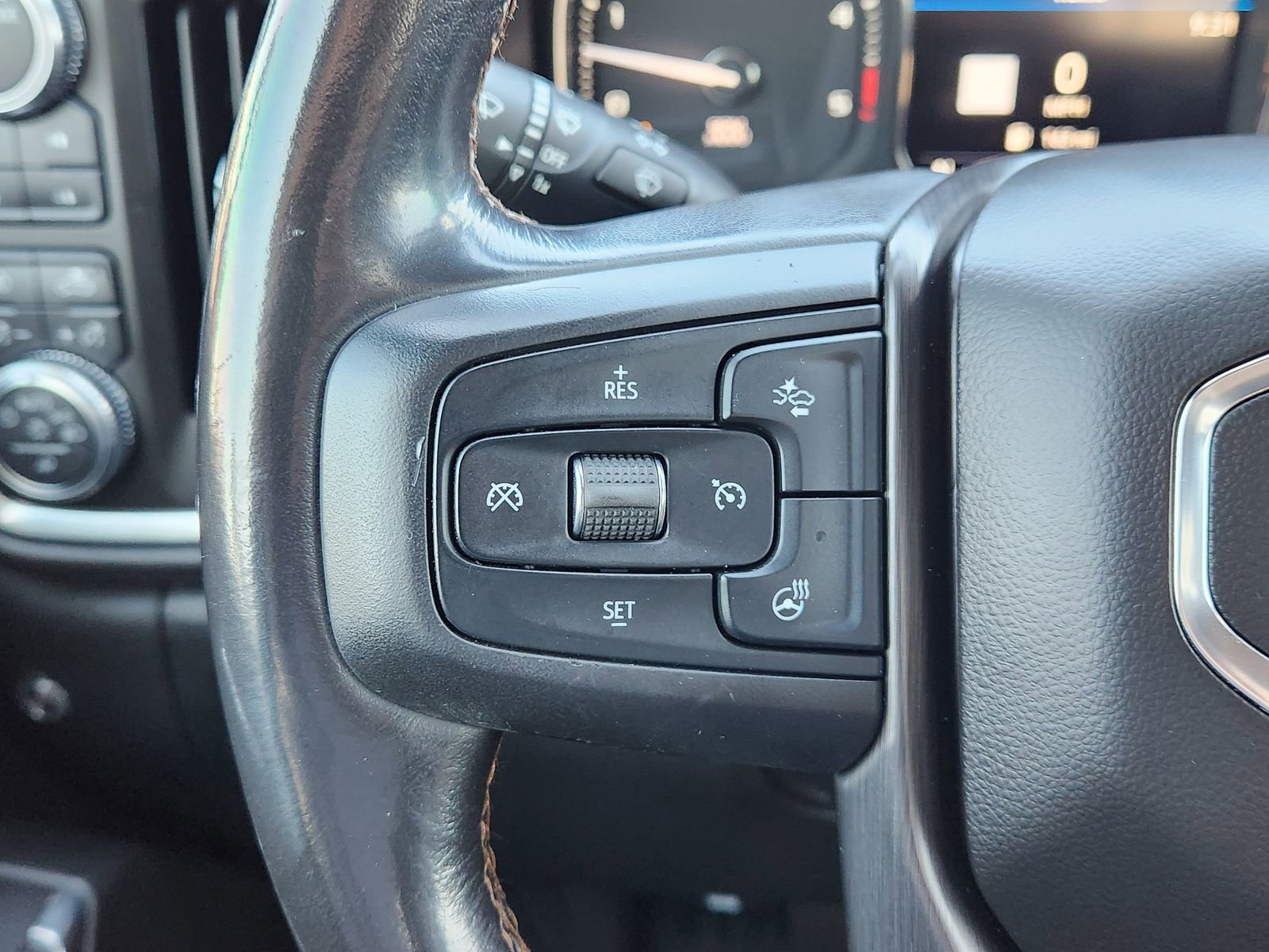 Used 2020 GMC Sierra 2500 AT4 w/ AT4 Premium Package image 32