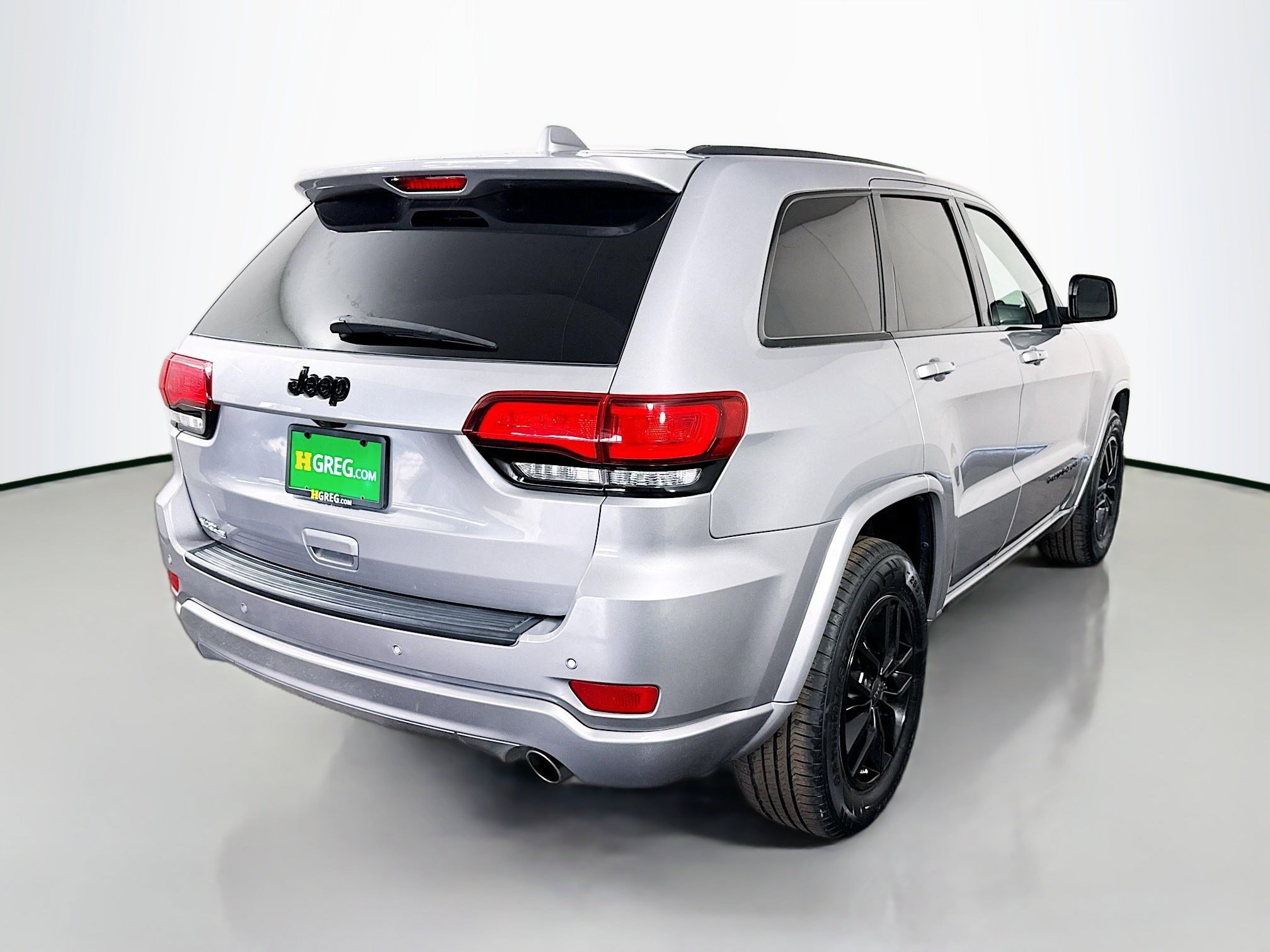 Used 2019 Jeep Grand Cherokee Altitude image 10