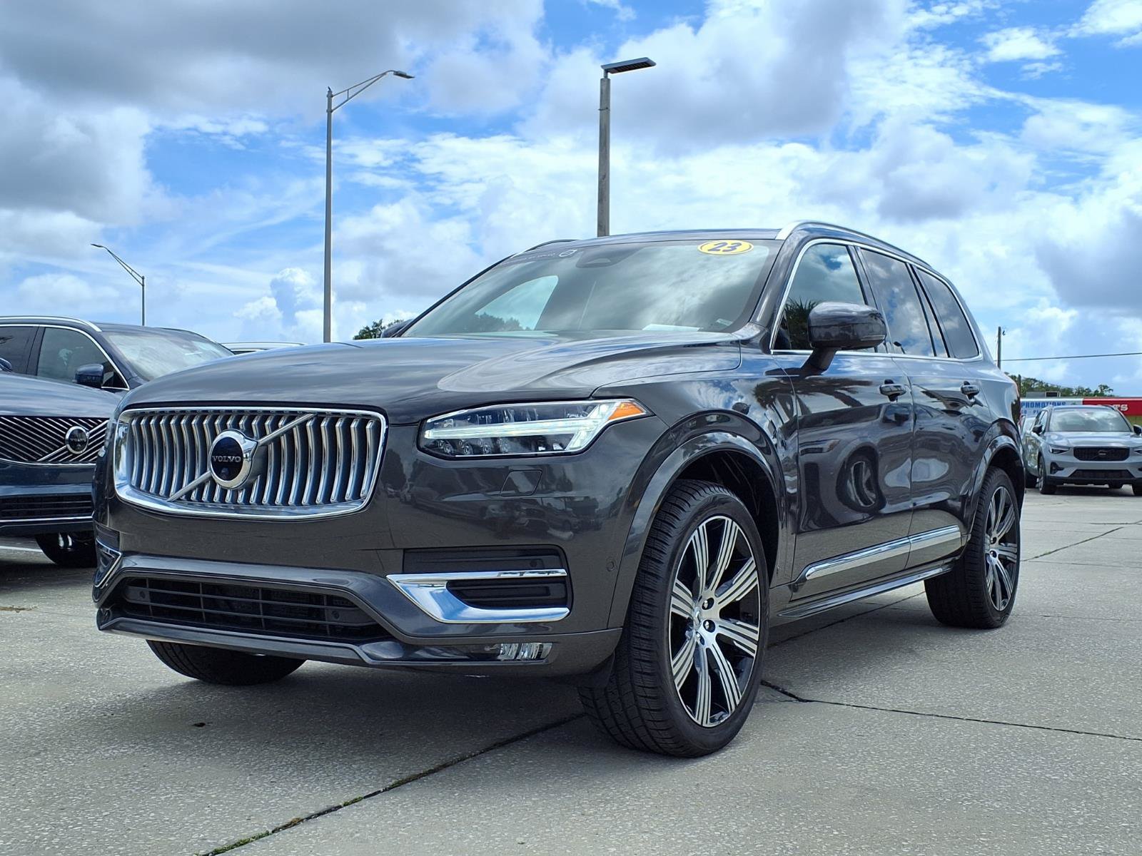 Certified 2023 Volvo XC90 B6 Ultimate w/ Protection Package Premier AWD/4WD image 3