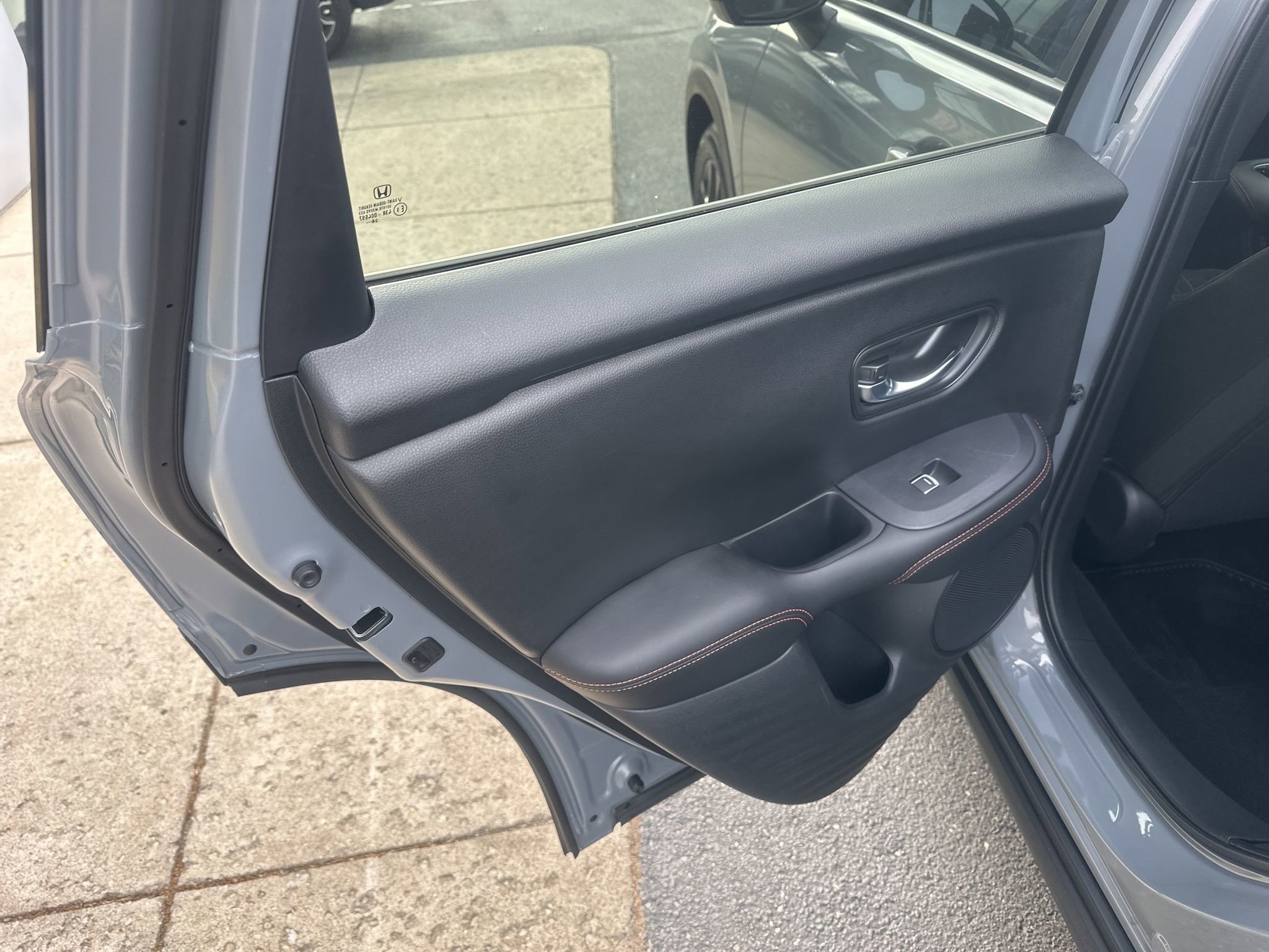Used 2025 Honda HR-V Sport image 15