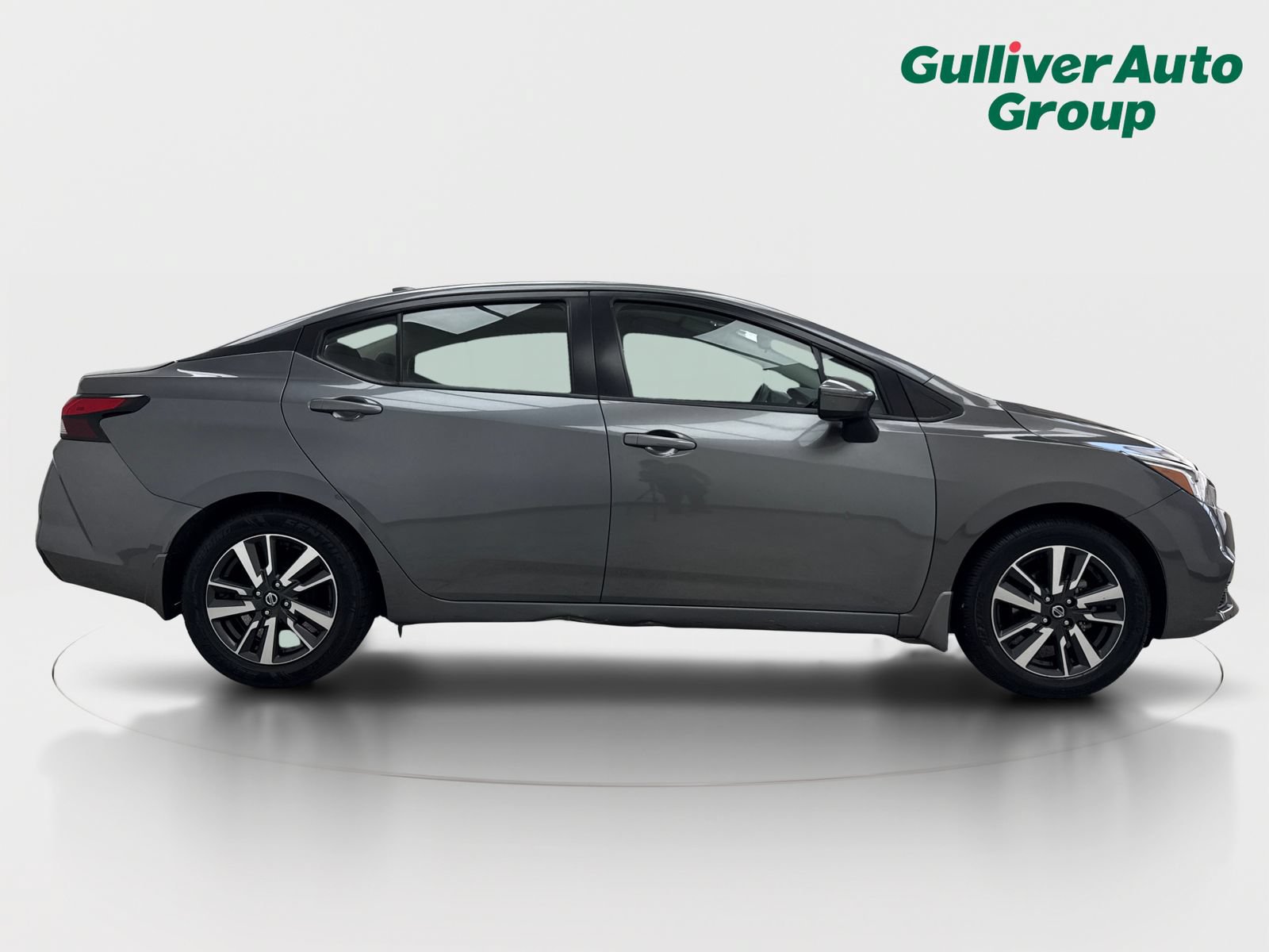 Used 2021 Nissan Versa SV FWD image 10