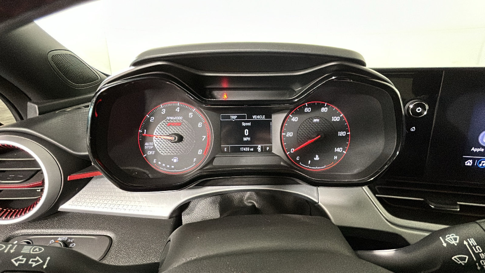 Used 2024 Chevrolet Trax RS w/ Driver Confidence Package FWD image 22