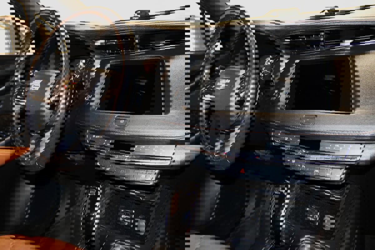 Used 2020 Cadillac XT4 Premium Luxury image 63