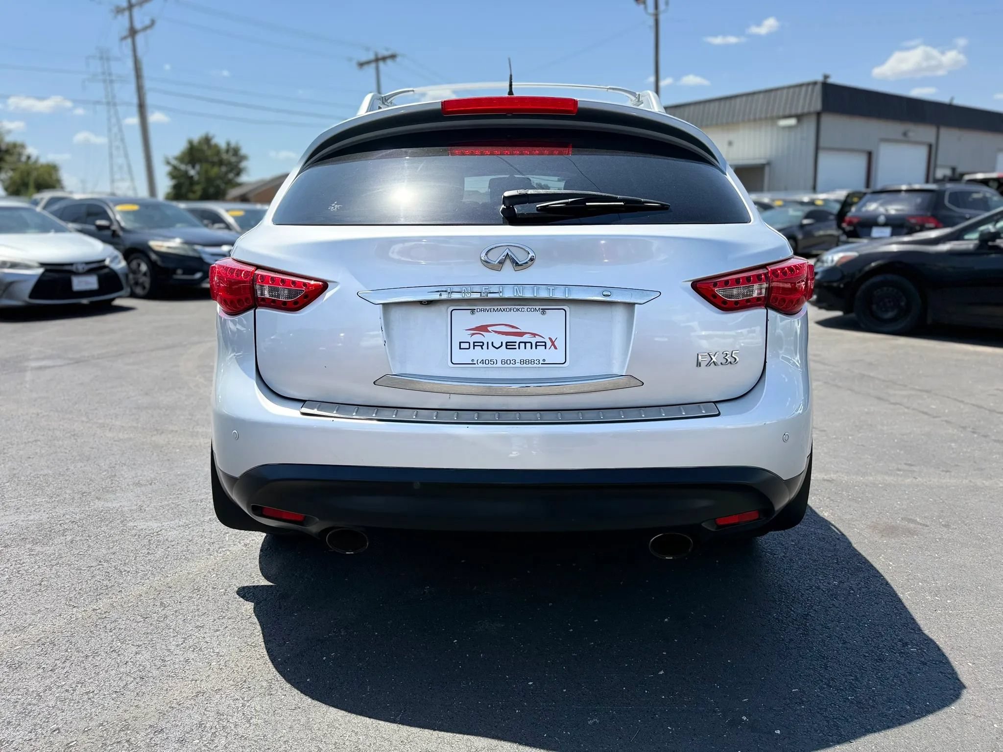 Used 2012 INFINITI FX35 2WD w/ Premium Pkg image 4