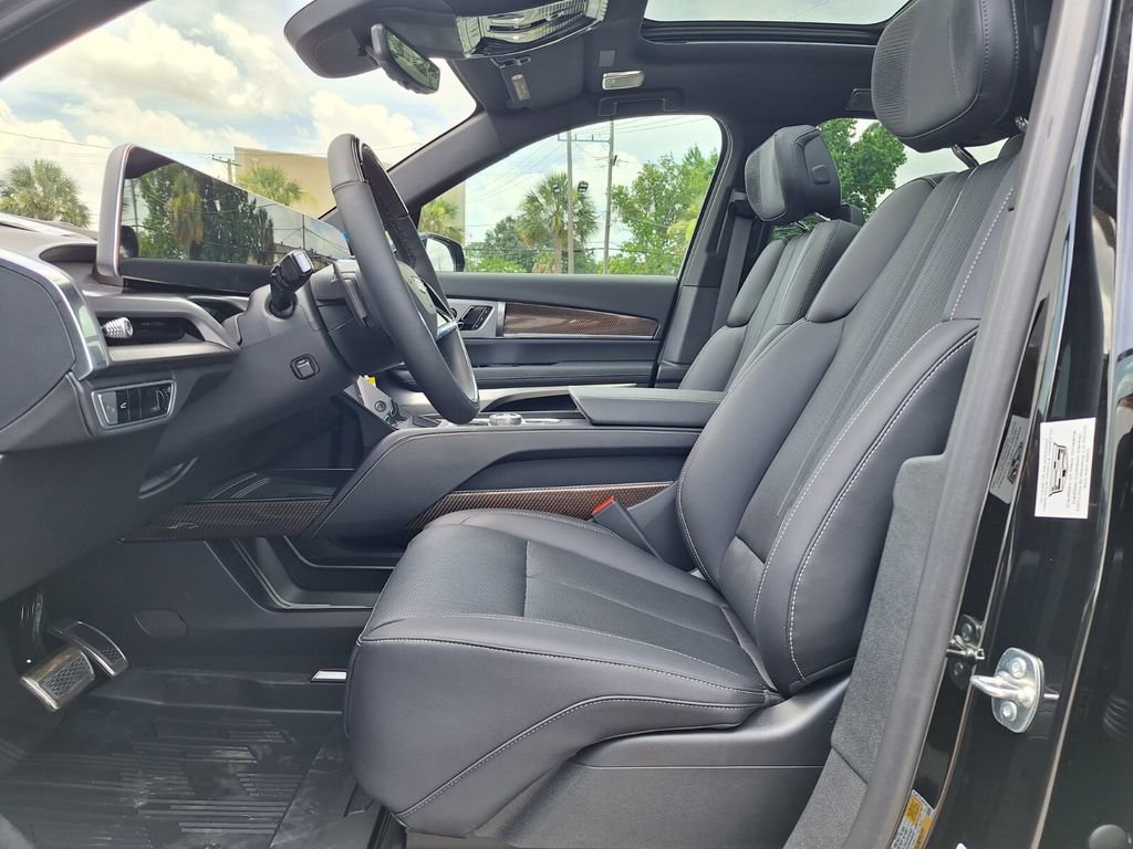 New 2026 Cadillac Vistiq Luxury image 14