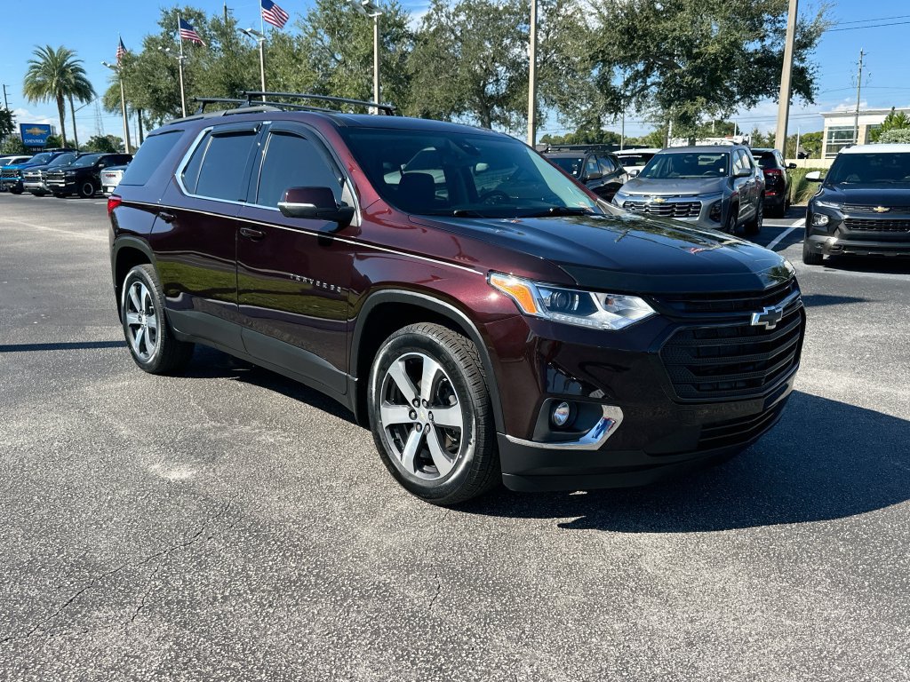 Certified 2021 Chevrolet Traverse LT w/ LT Premium Package FWD image 3