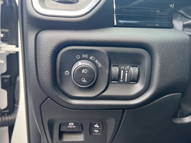Used 2026 RAM 1500 Laramie w/ Night Edition image 8