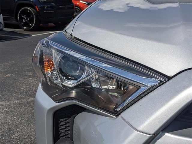 Used 2022 Toyota 4Runner TRD Off-Road image 8