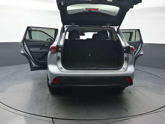 Certified 2024 Toyota Highlander XLE image 60