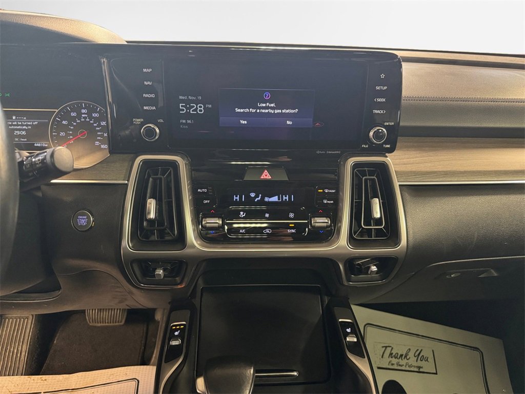 Certified 2022 Kia Sorento S w/ Panoramic Sunroof Package image 22