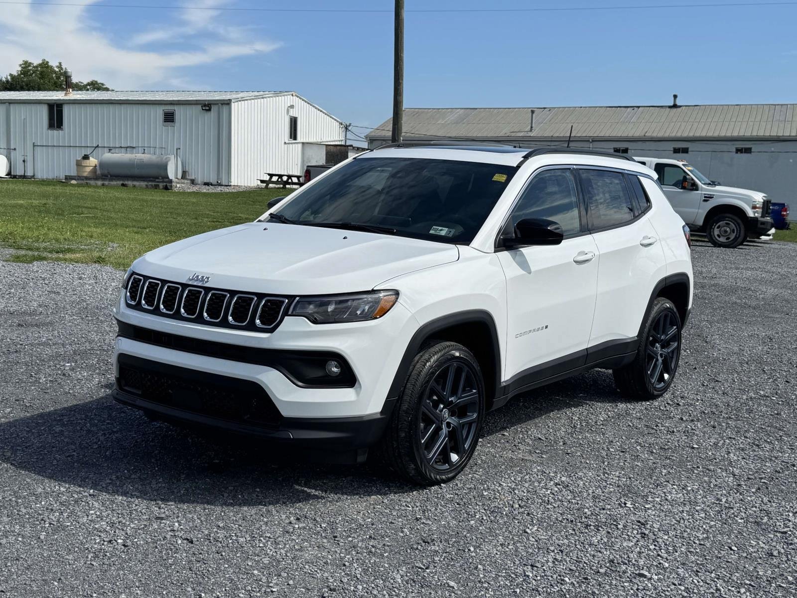 New 2026 Jeep Compass Latitude AWD/4WD image 24