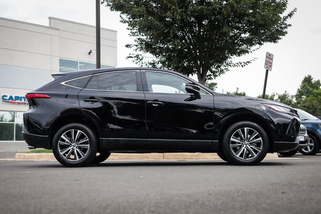 Used 2023 Toyota Venza LE AWD/4WD image 8