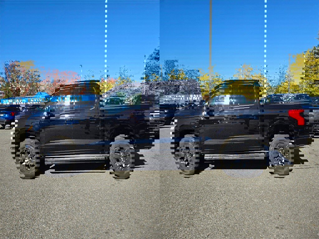 New 2025 Ford F150 Lightning Flash image 8