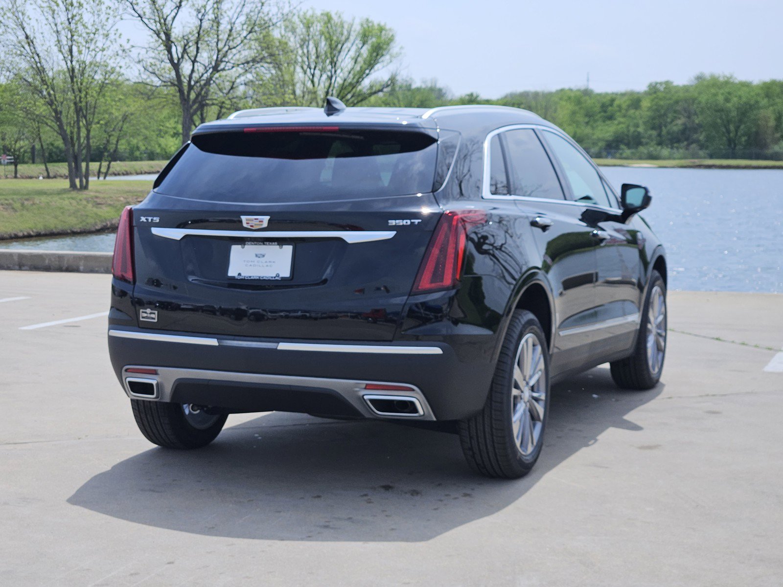 New 2026 Cadillac XT5 Premium Luxury FWD image 3