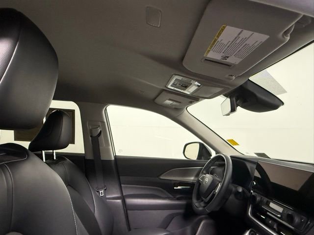 Used 2024 Toyota Grand Highlander XLE AWD/4WD image 54