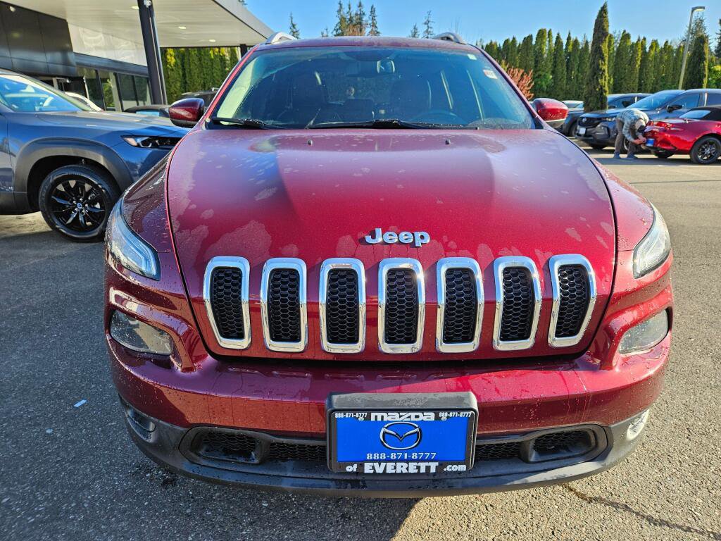 Used 2018 Jeep Cherokee Latitude Plus w/ Comfort/Convenience Group image 7