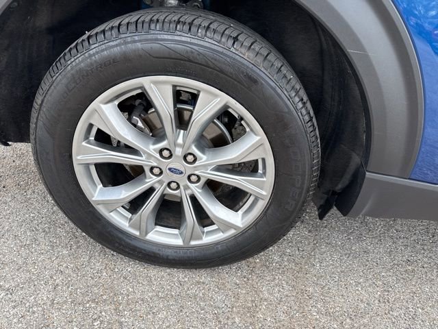 Used 2021 Ford Explorer XLT w/ Equipment Group 202A image 5