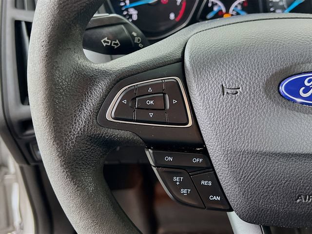 Used 2017 Ford Focus SE FWD image 13