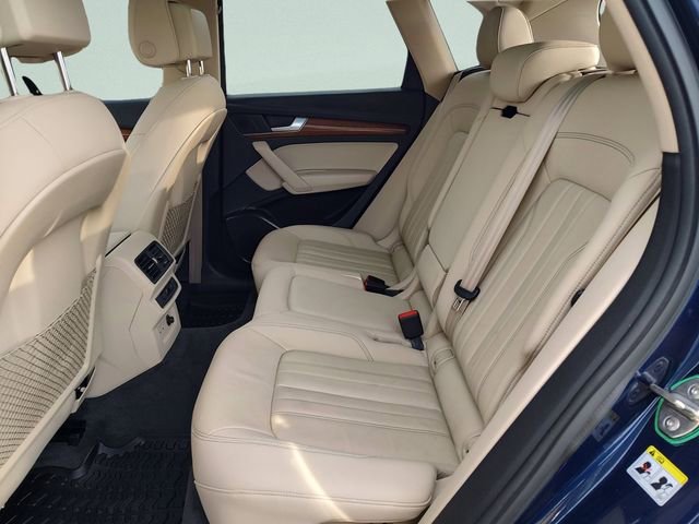 Used 2022 Audi Q5 2.0T Premium w/ Convenience Package image 18