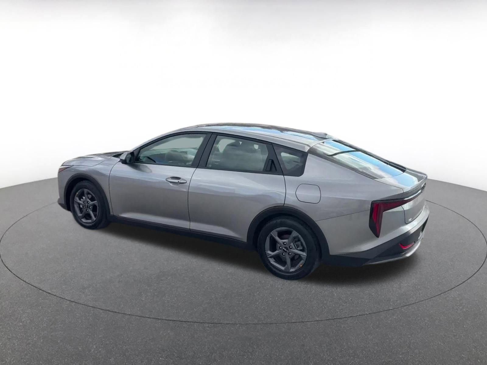 Used 2025 Kia K4 FWD image 10