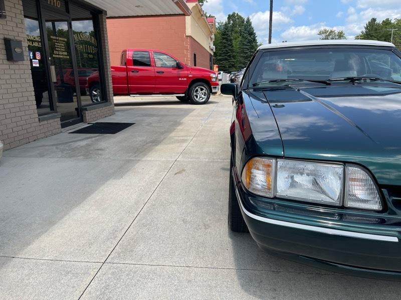 Used 1990 Ford Mustang LX RWD image 6