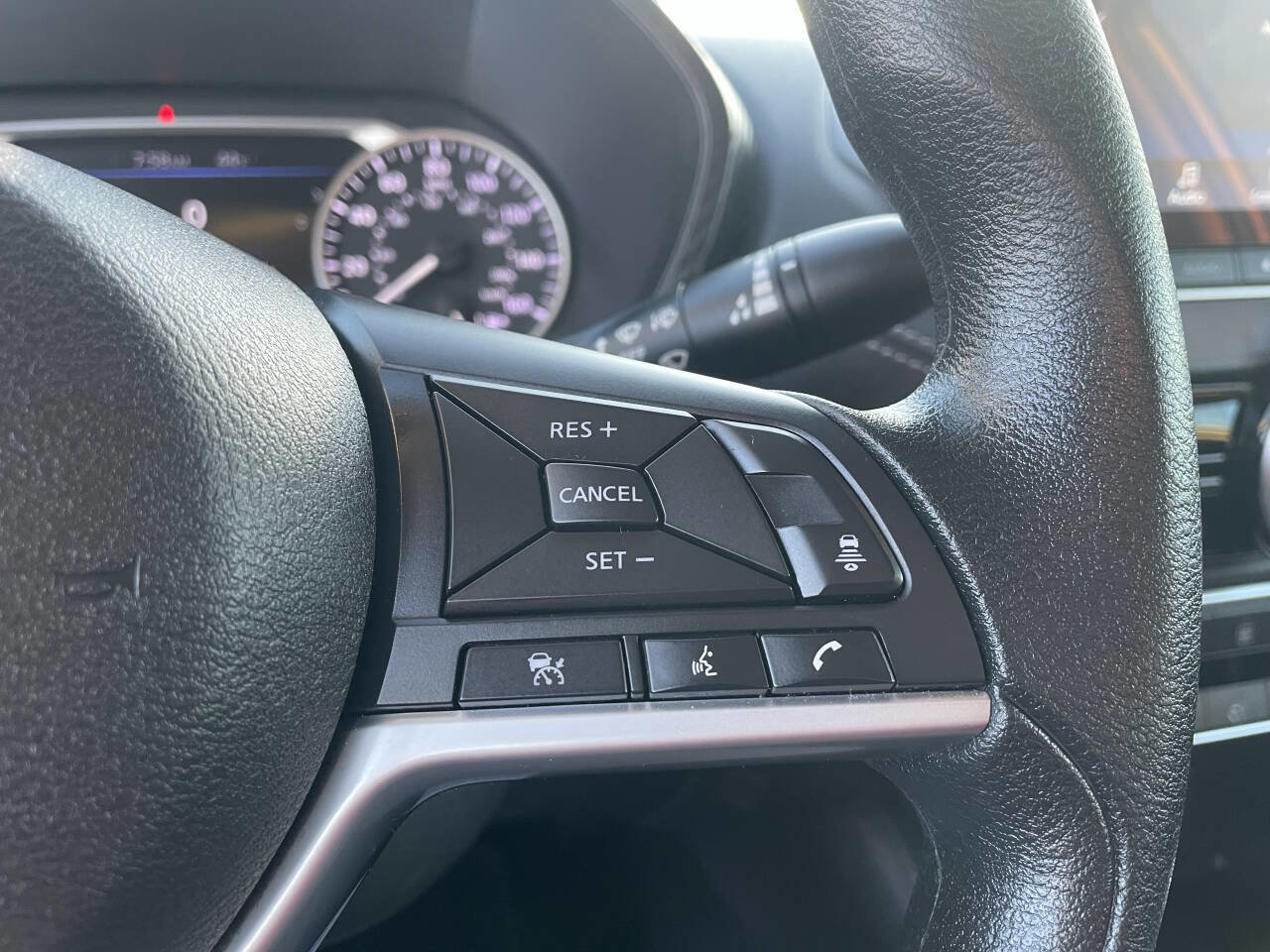 Used 2023 Nissan Sentra SV FWD image 24