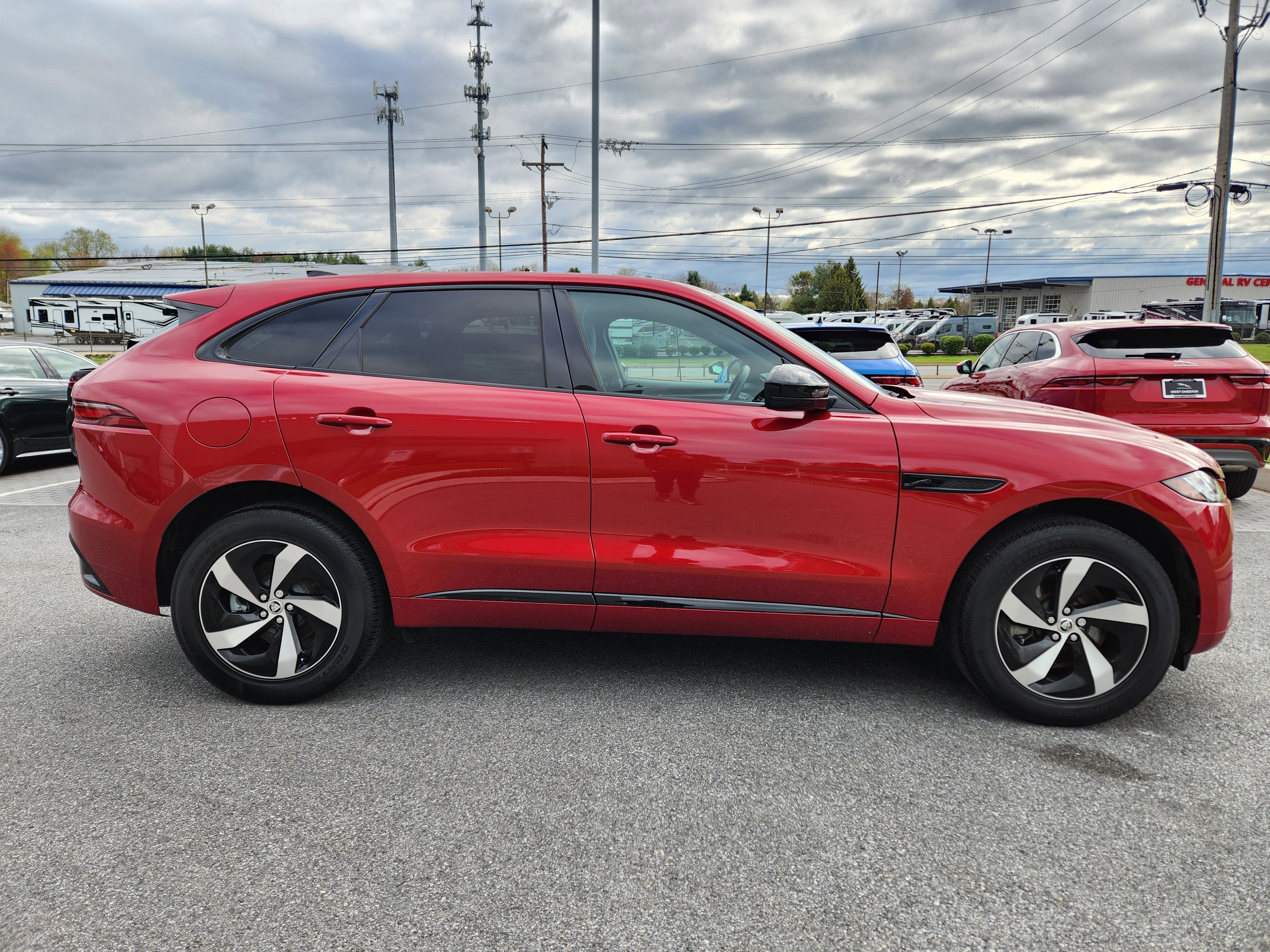 Certified 2025 Jaguar F-PACE R-Dynamic S image 6