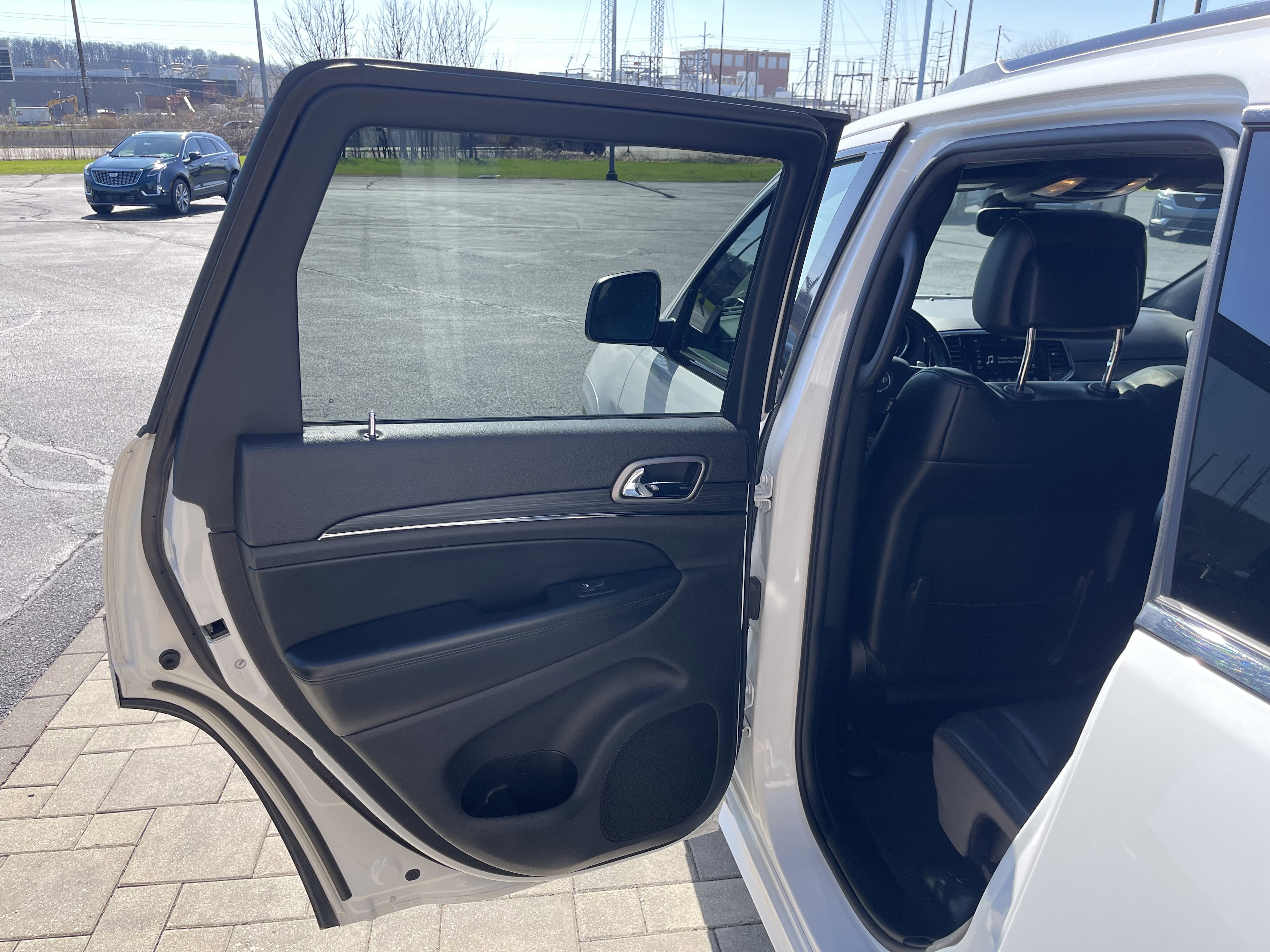 Used 2019 Jeep Grand Cherokee Limited X image 16