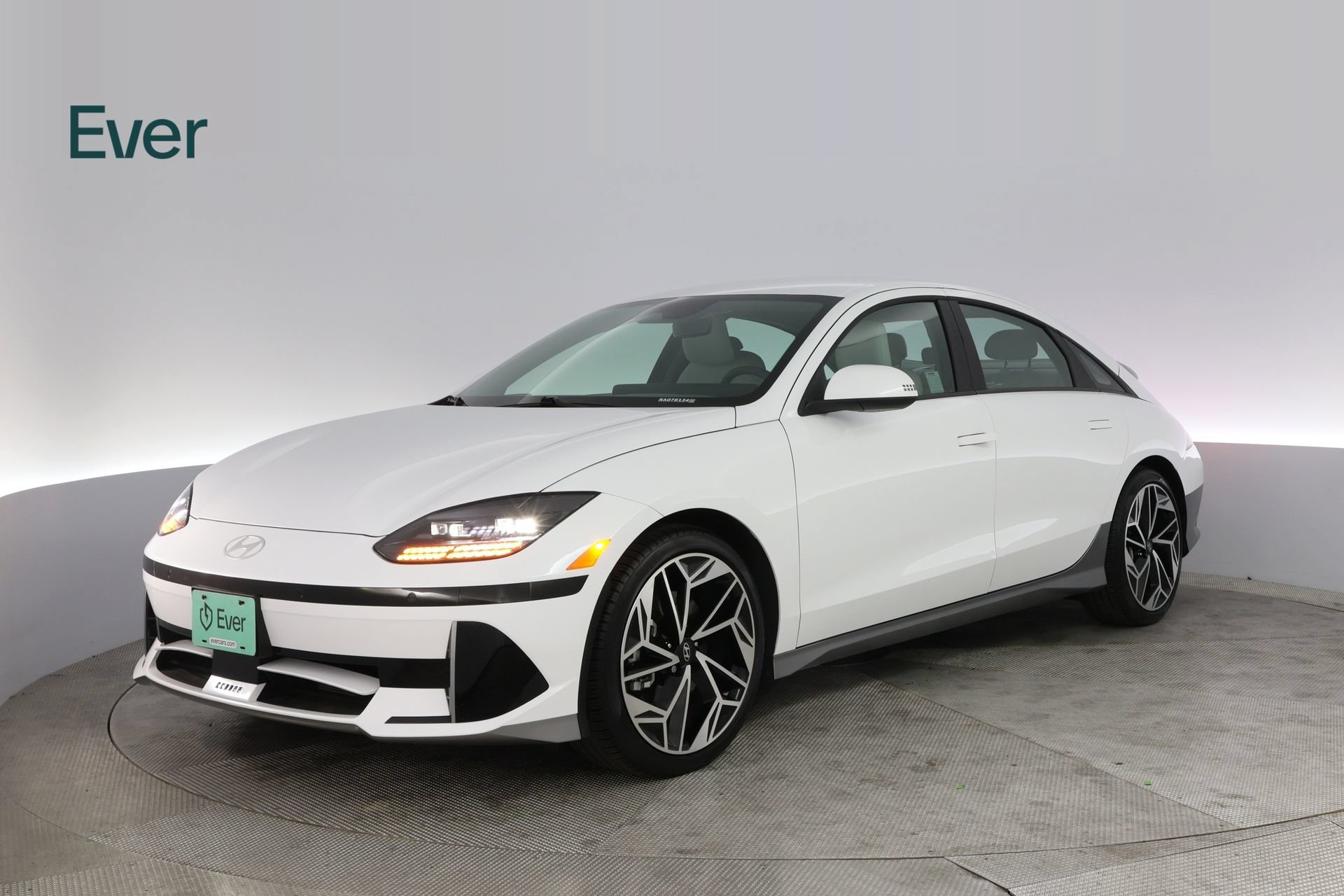 Used 2024 Hyundai Ioniq 6 SEL RWD image 2