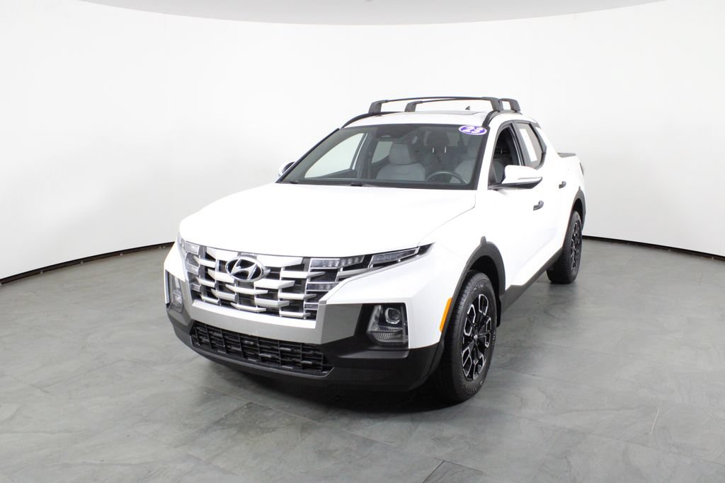 Used 2023 Hyundai Santa Cruz SEL w/ Activity Package FWD image 4