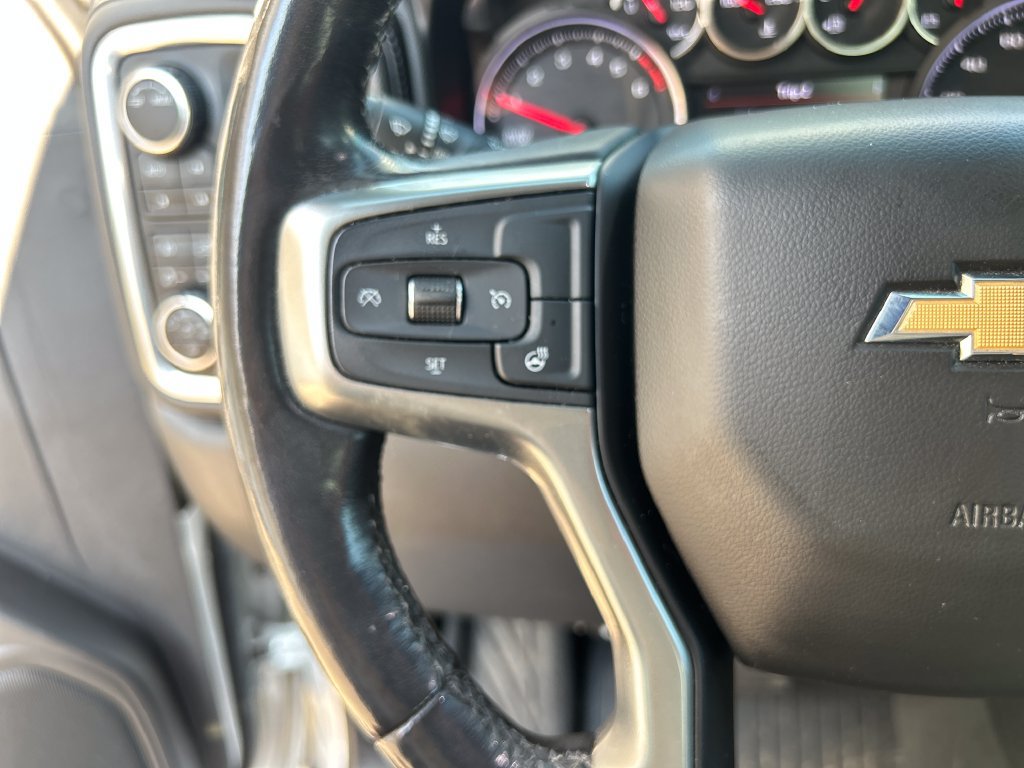 Used 2020 Chevrolet Silverado 1500 LTZ AWD/4WD image 20