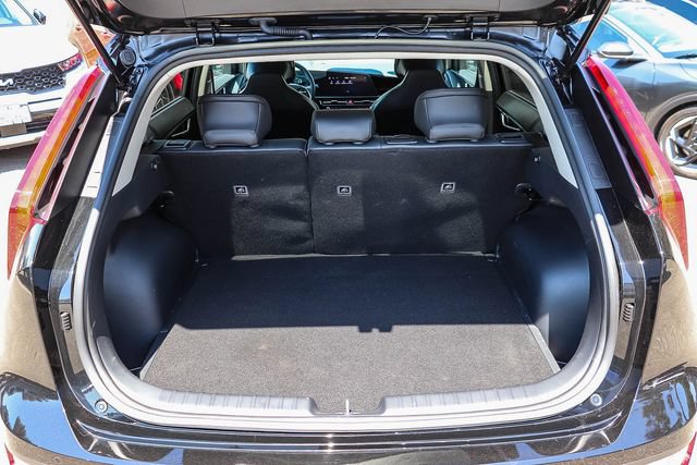 Certified 2025 Kia Niro EX FWD image 27