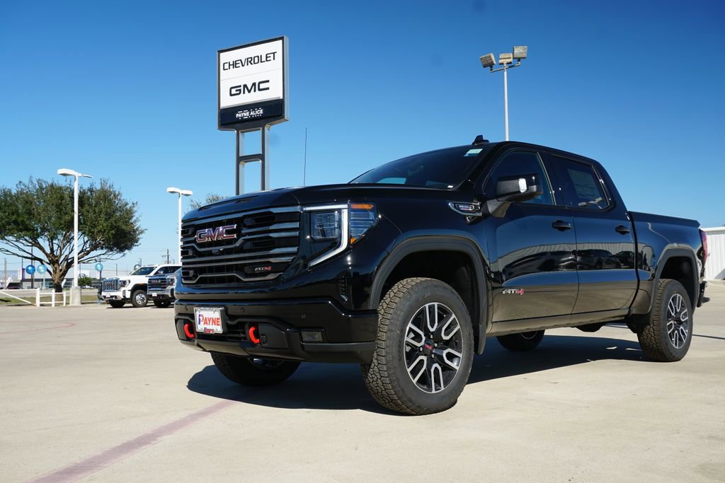 New 2026 GMC Sierra 1500 AT4 w/ Technology Package