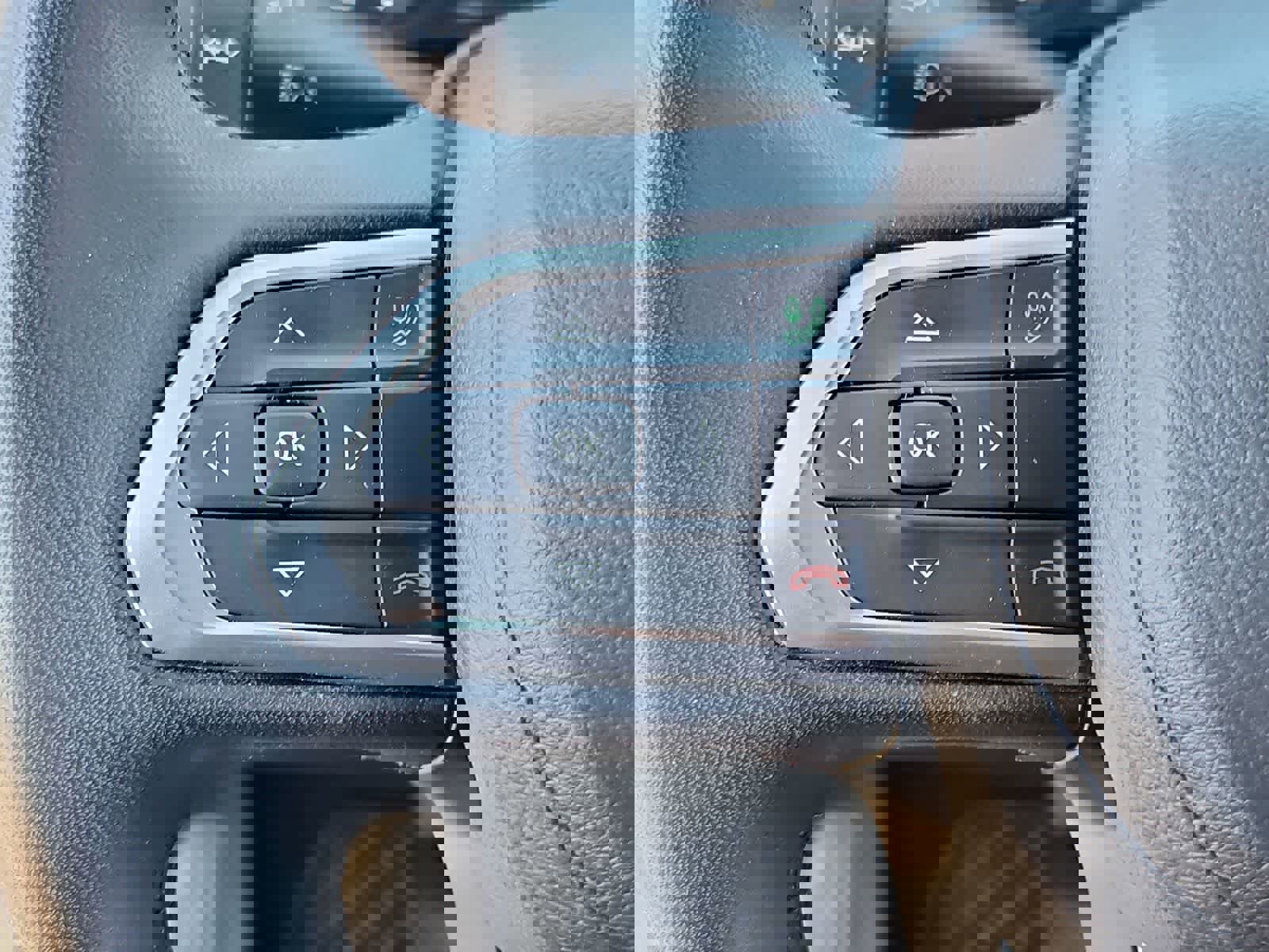 Used 2024 Jeep Compass Latitude w/ Convenience Group image 24