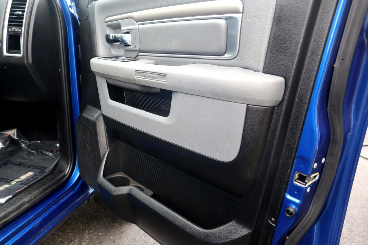 Used 2019 RAM 1500 Classic SLT image 36