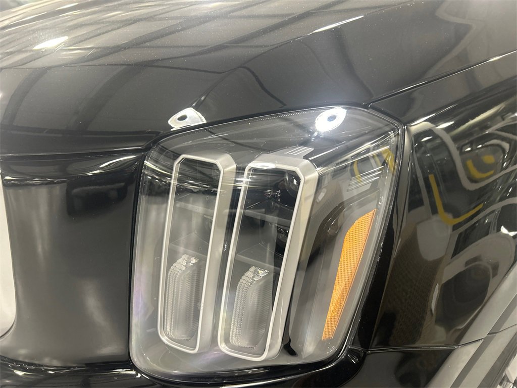 Used 2023 Kia Telluride SX image 7