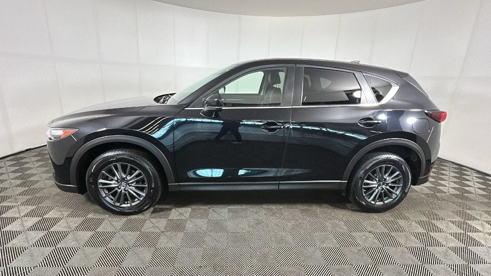 Used 2020 MAZDA CX-5 Touring AWD/4WD image 6