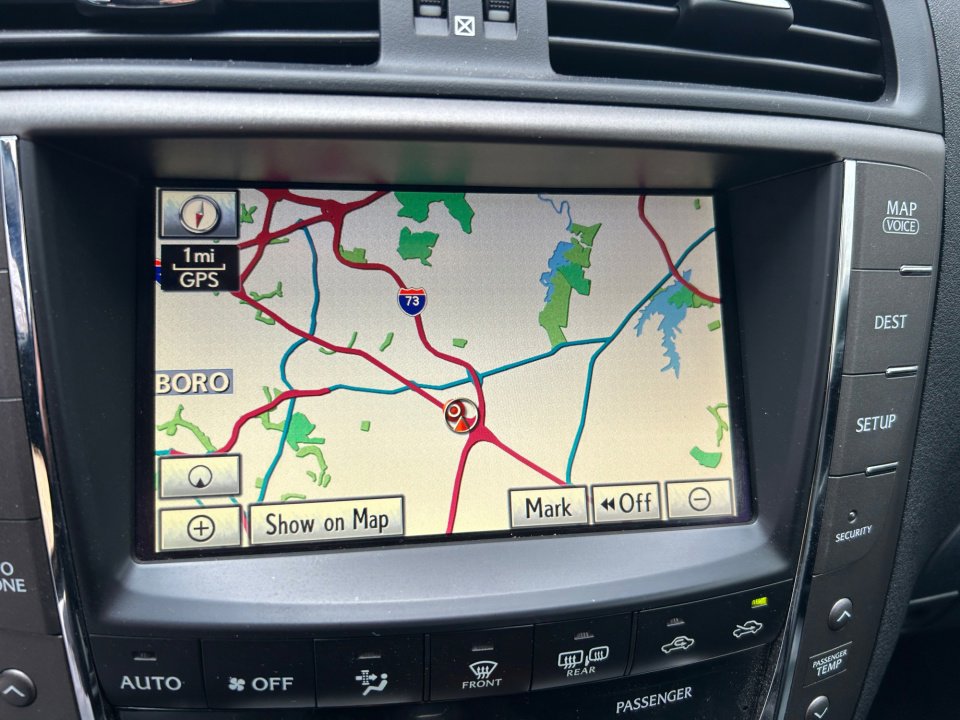 Used 2011 Lexus IS 250C w/ Luxury Pkg image 21