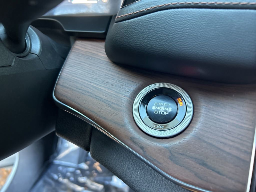 Used 2025 Jeep Grand Cherokee L Summit w/ Advanced Protech Group IV image 55