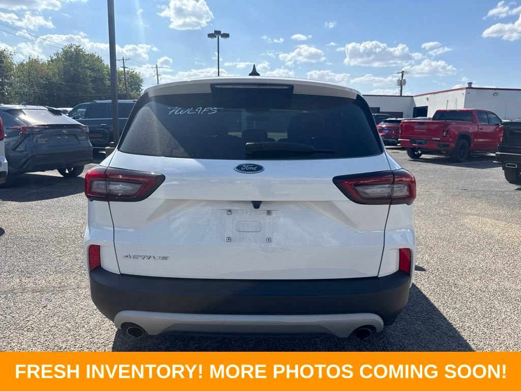 Used 2024 Ford Escape Active FWD image 3