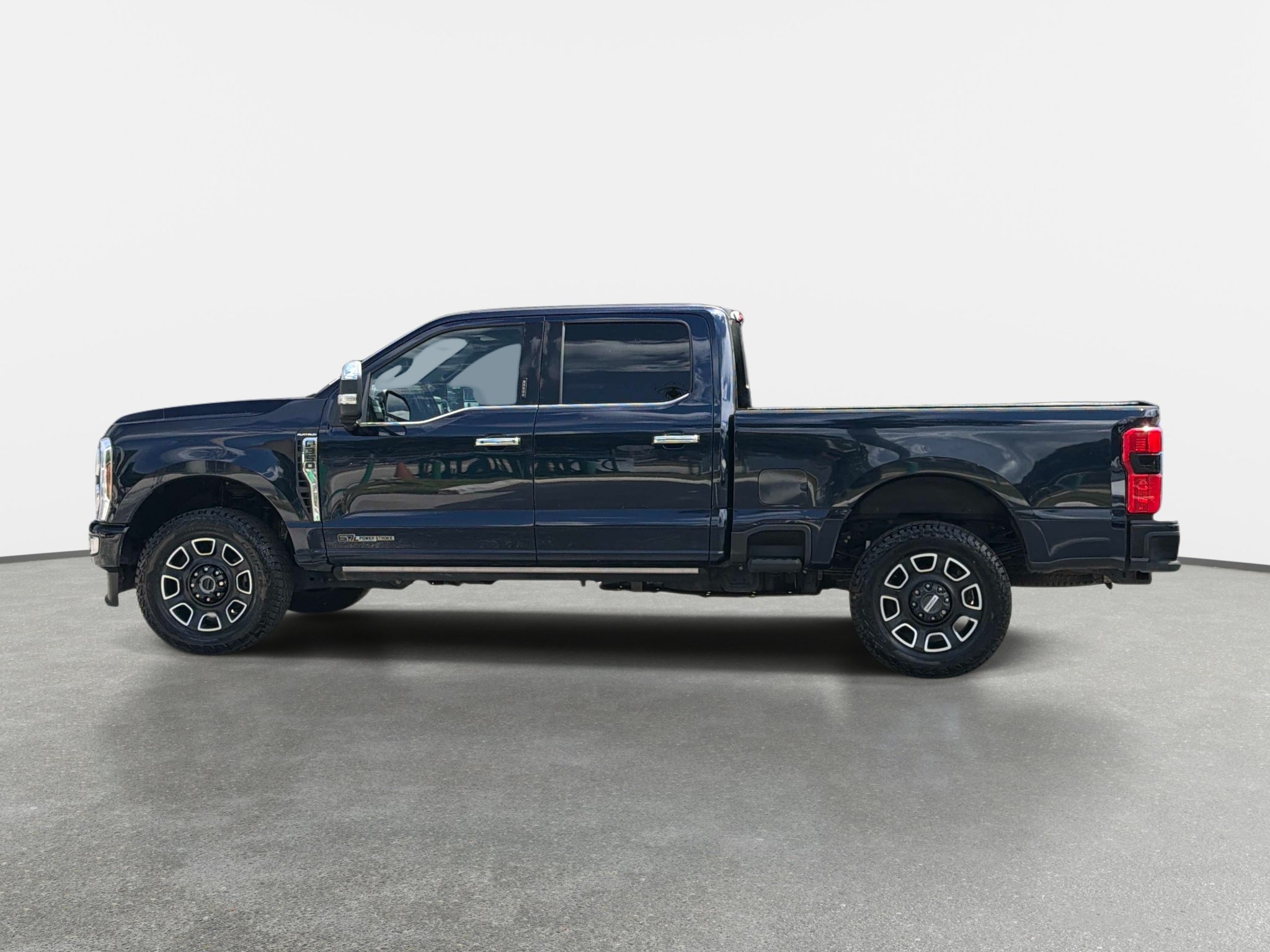 Used 2024 Ford F350 Platinum AWD/4WD image 8