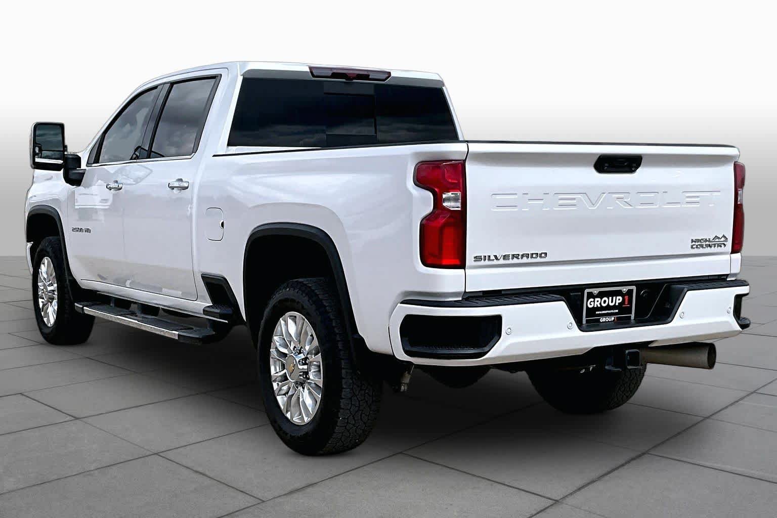 Used 2023 Chevrolet Silverado 2500 High Country w/ Z71 Off-Road Package AWD/4WD image 12