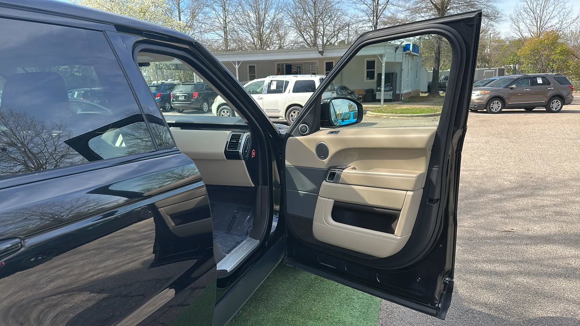 Used 2016 Land Rover Range Rover Sport HSE image 27